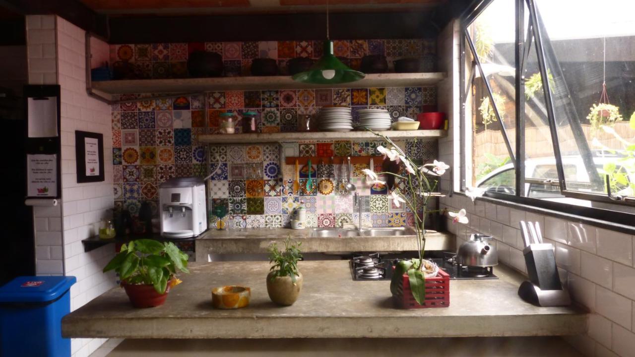 Acomodação com café da manhã  Leme - Copacabana Rio de Janeiro